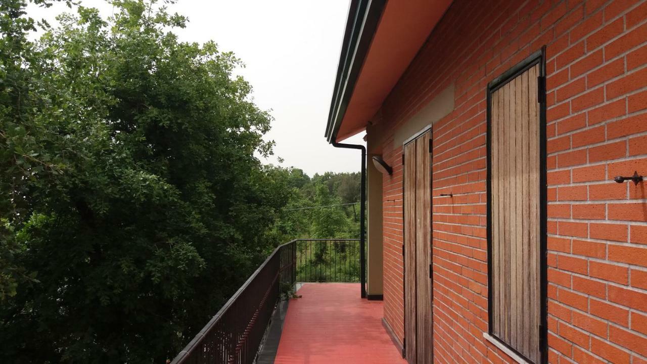 B&B Le Tre Rose Di Maria Pedara Exterior foto