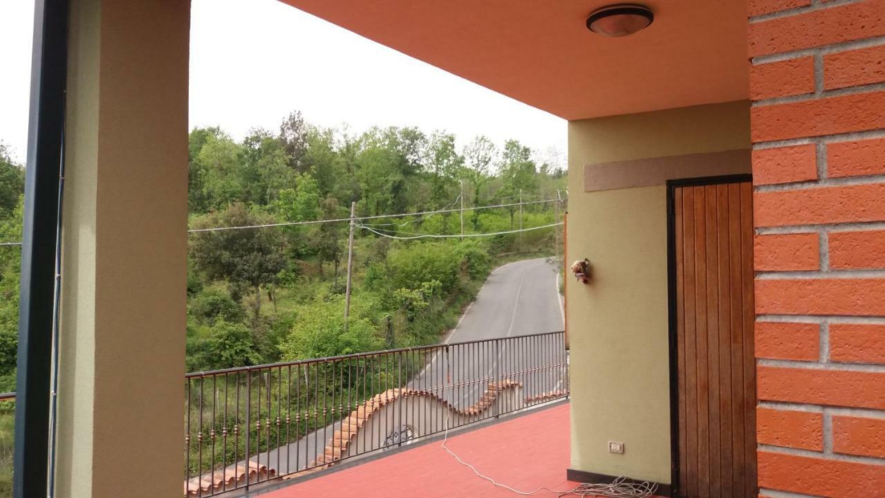 B&B Le Tre Rose Di Maria Pedara Exterior foto